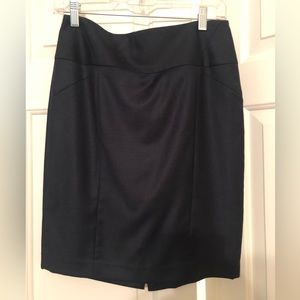 The Limited pencil skirt, navy blue. Size 2, like new.